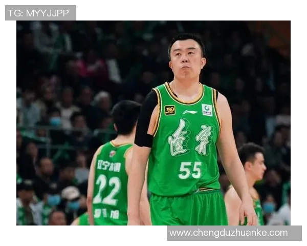 韩德君：从青涩新星到CBA传奇中锋的辉煌历程与未来展望